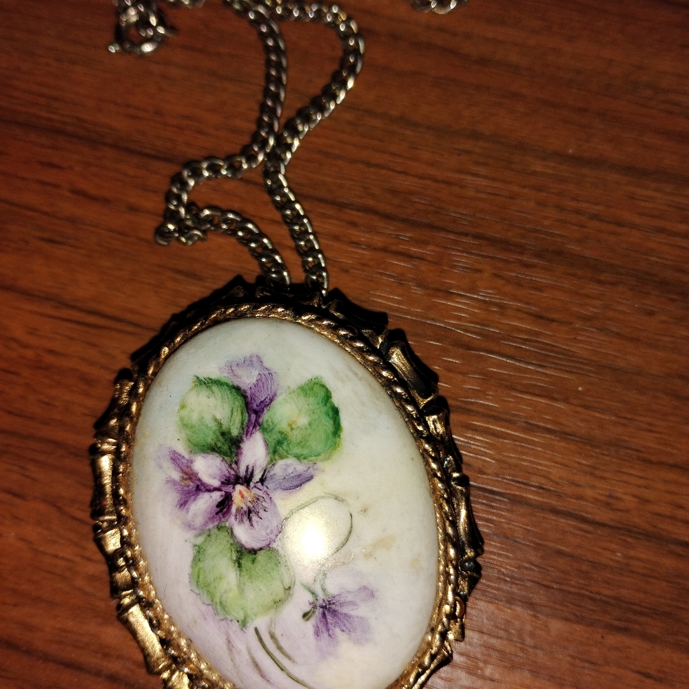 Victoria Antique Hand Painted Porcelain Violet With Gold Trim Filigree Setting